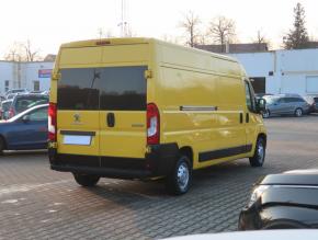 Peugeot Boxer  2.0 BlueHDi 