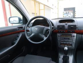 Toyota Avensis  1.8 VVT-i 