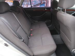 Toyota Avensis  1.8 VVT-i 