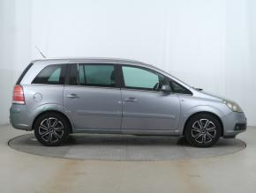 Opel Zafira  2.2 Direct 