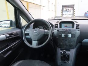 Opel Zafira  2.2 Direct 