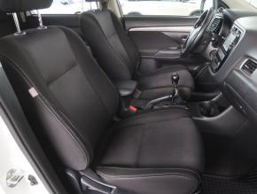 Mitsubishi Outlander  2.2 DI-D 