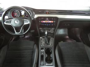 Volkswagen Passat  2.0 TDI Elegance 