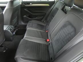 Volkswagen Passat  2.0 TDI Elegance 