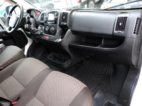 Peugeot Boxer  2.2 BlueHDi . 