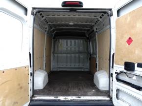 Peugeot Boxer  2.2 BlueHDi . 