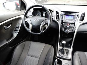 Hyundai i30  1.6 MPI 