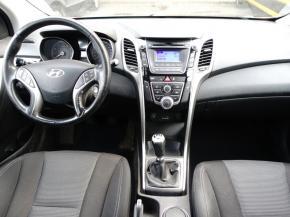 Hyundai i30  1.6 MPI 