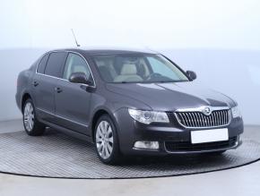 Škoda Superb  2.0 TDI Elegance 