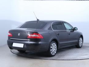 Škoda Superb  2.0 TDI Elegance 