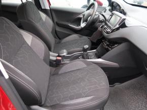 Peugeot 2008  1.5 BlueHDi 