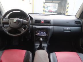 Škoda Octavia  1.9 TDI Tour 