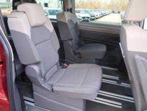 Volkswagen Multivan  1.5 TSI Life 