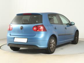 Volkswagen Golf  1.6 FSI 