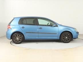 Volkswagen Golf  1.6 FSI 