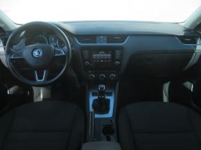 Škoda Octavia  1.6 TDI Elegance 