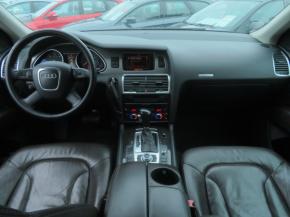 Audi Q7  3.0 TDI 