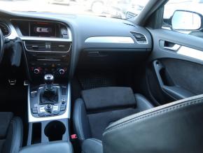 Audi A4  2.0 TDI 