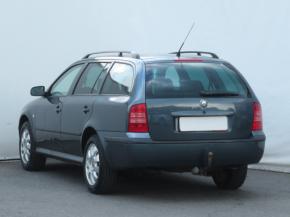 Škoda Octavia  1.6 Ambiente 