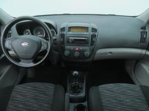 Kia Ceed  1.4 CVVT 