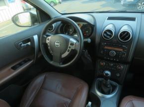 Nissan Qashqai  2.0 dCi 