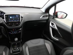 Peugeot 2008  1.2 PureTech 