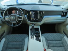 Volvo XC60  T5 AWD Momentum 