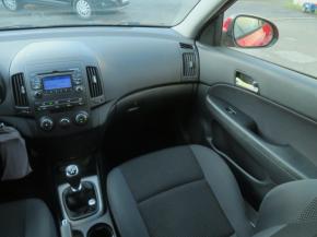 Hyundai i30  1.4 CVVT 