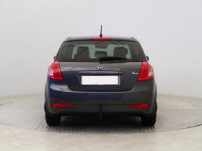 Kia Ceed  1.4 CVVT 