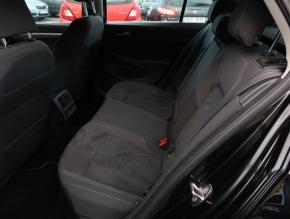 Volkswagen Golf  1.5 eTSI 