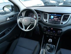 Hyundai Tucson  1.7 CRDi Trikolor 