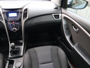 Hyundai i30  1.4 CVVT 