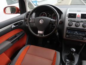 Volkswagen Touran  2.0 TDI Cross 