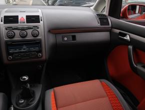 Volkswagen Touran  2.0 TDI Cross 