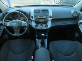 Toyota RAV 4  2.0 VVT-i 