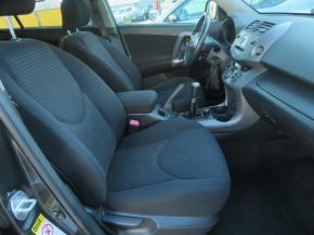 Toyota RAV 4  2.0 VVT-i 