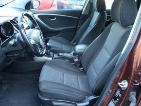 Hyundai i30  1.4 CVVT 