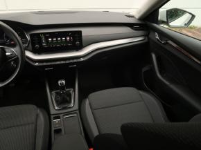 Škoda Octavia  1.5 TSI Ambition Plus 