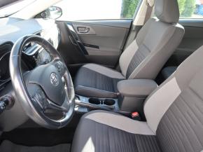 Toyota Auris  1.6 Valvematic 