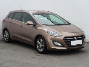 Hyundai i30  1.6 MPI Weekend