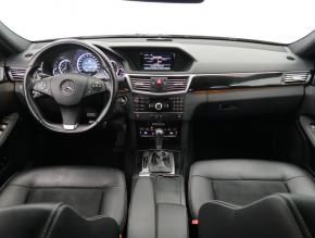 Mercedes-Benz E  E 200 Avantgarde 