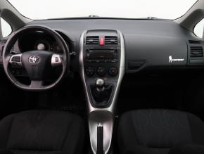 Toyota Auris  1.6 Valvematic 