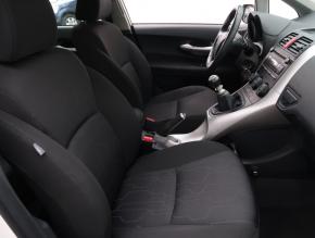 Toyota Auris  1.6 Valvematic 