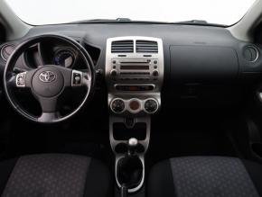 Toyota Urban Cruiser  1.33 Dual VVT-i 