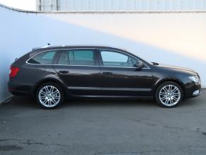 Škoda Superb  2.0 TDI Elegance 