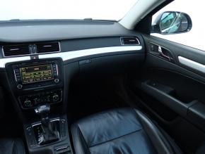 Škoda Superb  2.0 TDI Elegance 