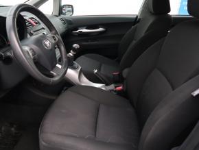 Toyota Auris  1.6 Valvematic 