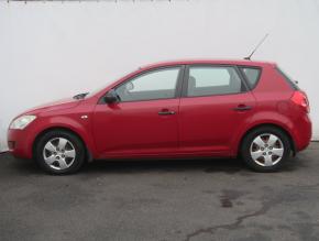 Kia Ceed  1.6 CVVT 