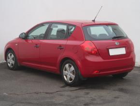 Kia Ceed  1.6 CVVT 