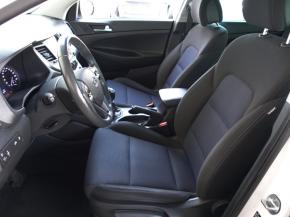 Hyundai Tucson  1.7 CRDi Trikolor 